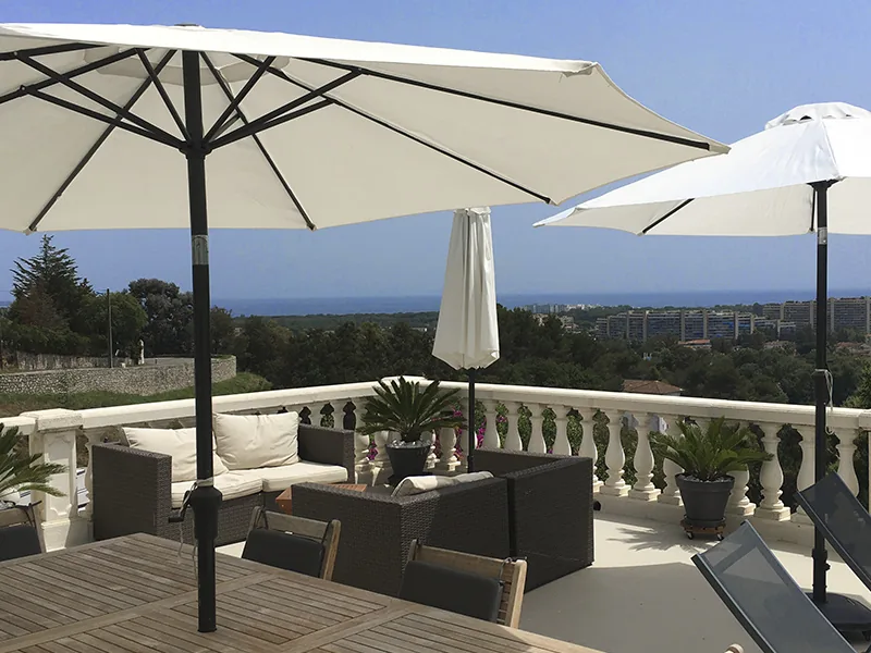 Terrasse et vue mer de la Villa La Riviera à Mandelieu-la-Napoule